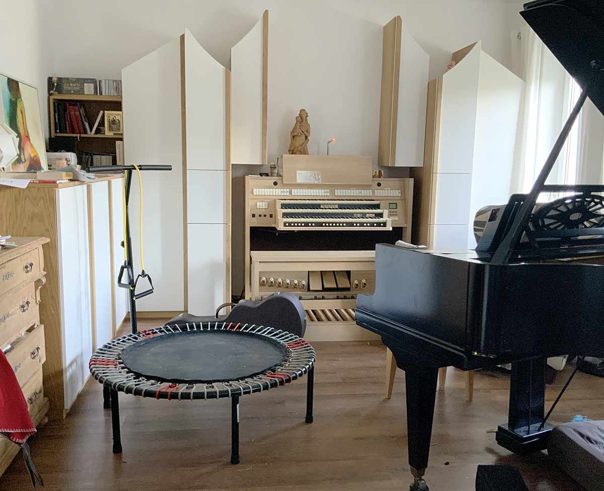 Trampolin im Musikzimmer